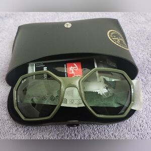 Ray-Ban RB433759 square sunglasses in polished military green. 59mm